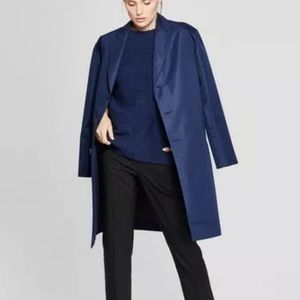 Beautiful Fall water resistant trench- Size M